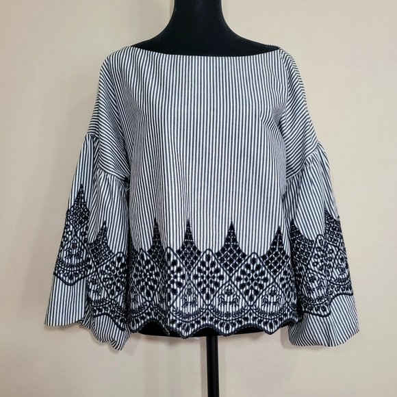 BCBGMaxAzria Tops - BCBG MAX AZRIA Blue Strip Shirt- M